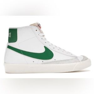 Nike Blazers Mid 77 - worn once!! Excellent condition